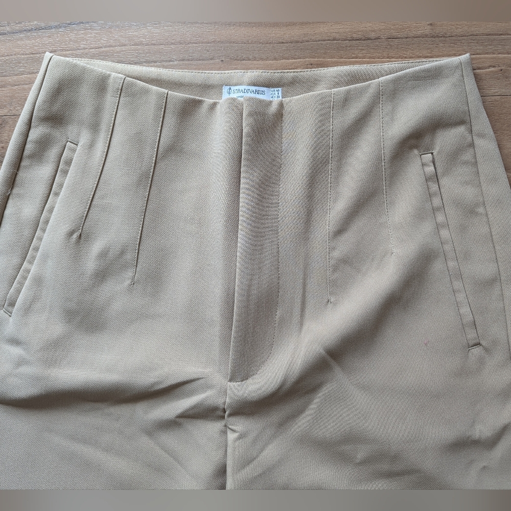 Stradivarius Cream Pleated Trousers